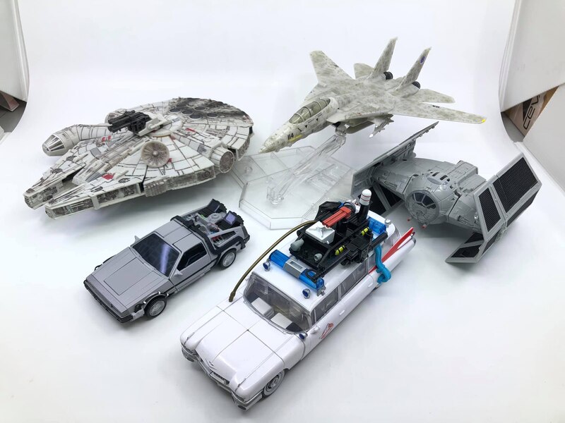 Top Gun X Transformers Maverick In Hand Images  (8 of 9)